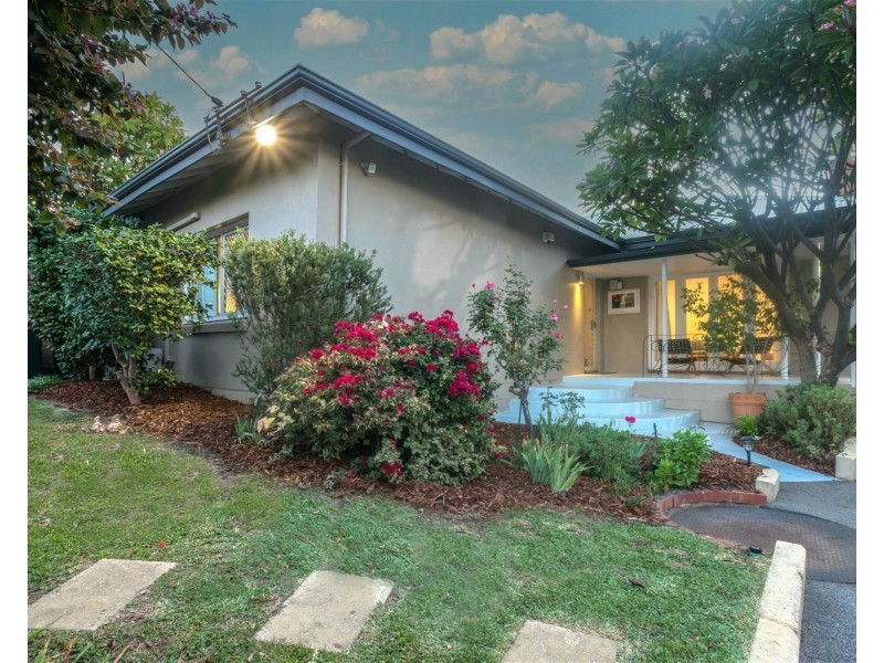 3 Salisbury Street, St James WA 6102