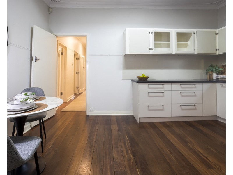 3 Salisbury Street, St James WA 6102