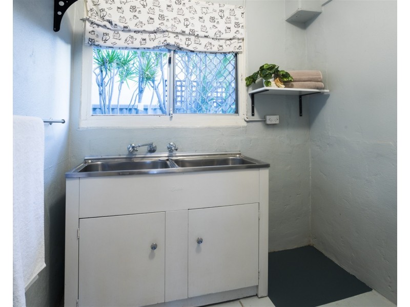 3 Salisbury Street, St James WA 6102