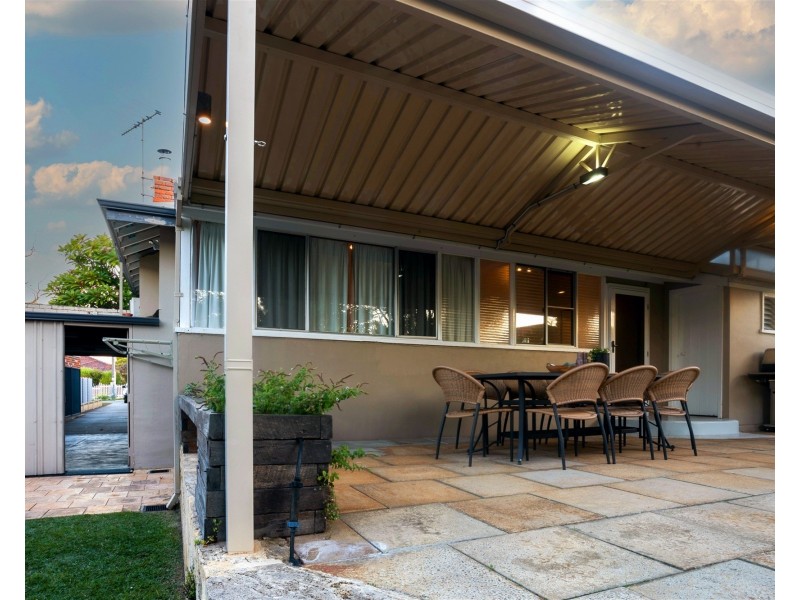 3 Salisbury Street, St James WA 6102