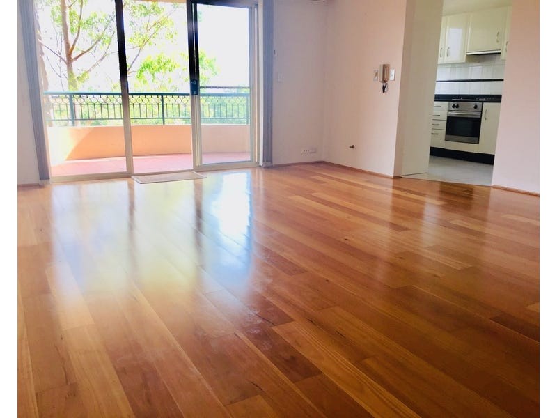 13/6-12 Mansfield Avenue, Caringbah NSW 2229