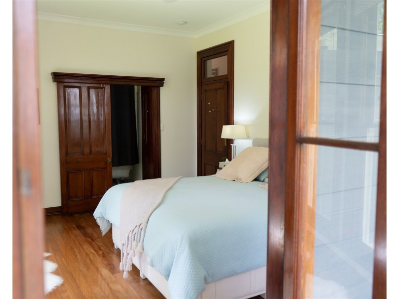 10 MORELL STREET, Tamborine Mountain QLD 4272