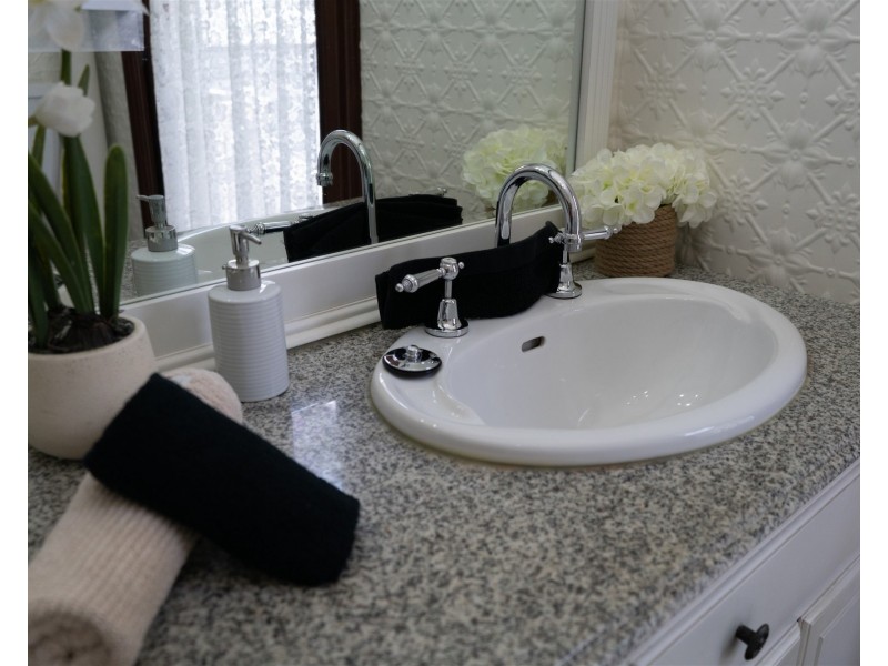 10 MORELL STREET, Tamborine Mountain QLD 4272