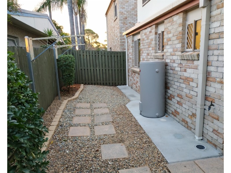1/14 Phillip St, Labrador QLD 4215