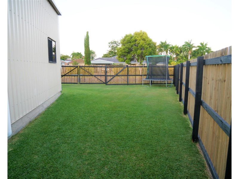 43 Robina Drive, Avoca QLD 4670