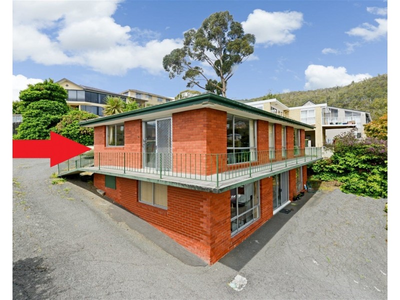 2/6 Dalkeith court, Sandy Bay TAS 7005