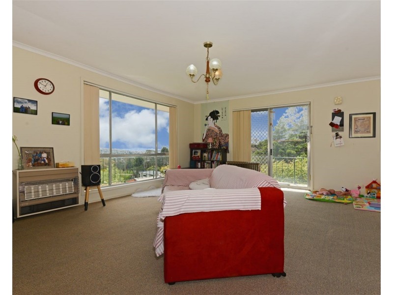 2/6 Dalkeith court, Sandy Bay TAS 7005