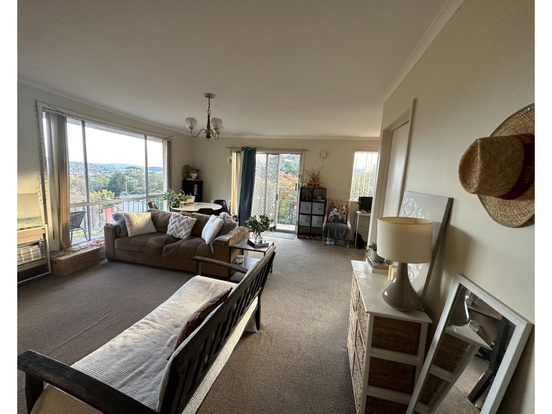 2/6 Dalkeith court, Sandy Bay TAS 7005