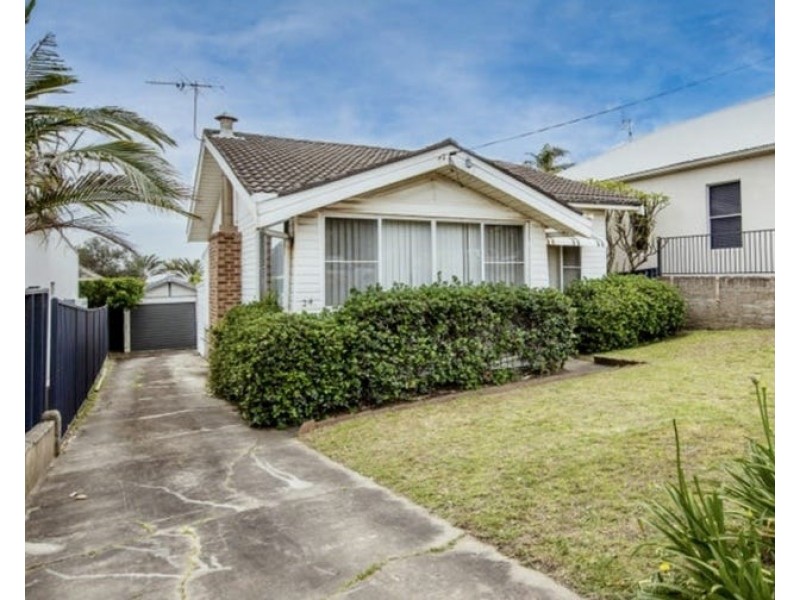 24 Helen Street, Merewether NSW 2291