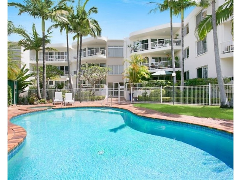 11/98  Seagull Ave, Mermaid Beach QLD 4218