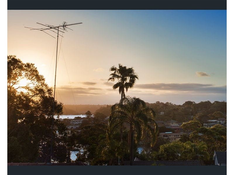 73 Riverview Ave, Kyle Bay NSW 2221