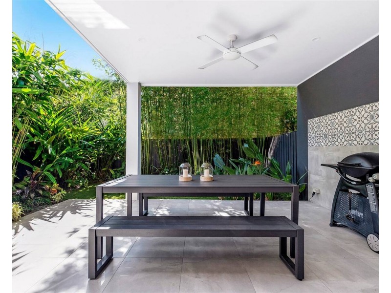 1/21 Arthur Street, Mermaid Beach QLD 4218