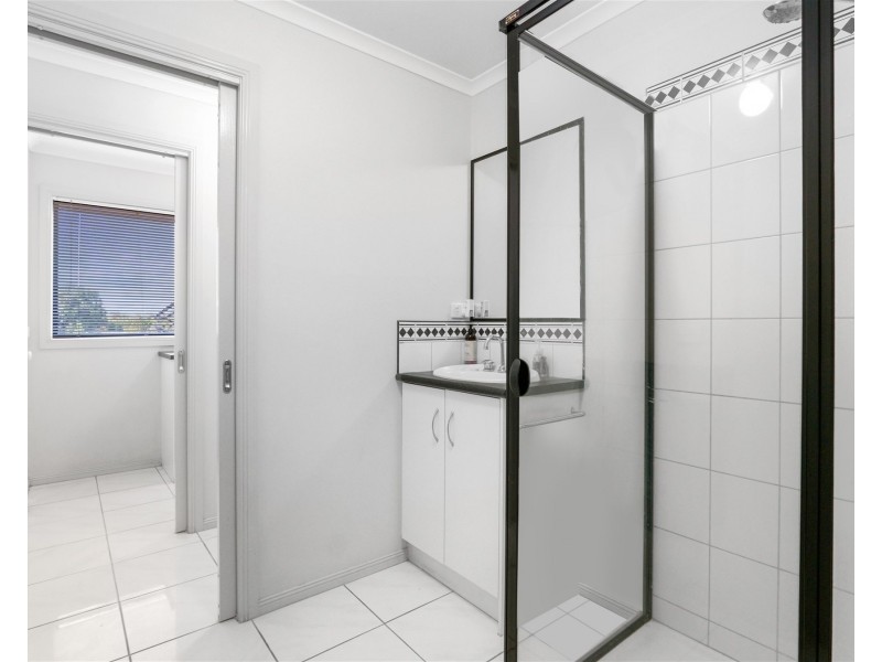 50 Captain Pearson Drive, Mickleham VIC 3064
