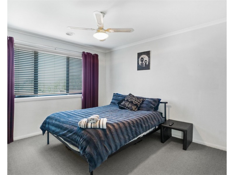 50 Captain Pearson Drive, Mickleham VIC 3064