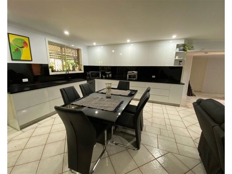 9 Pingandy  Crescent, Dampier WA 6713