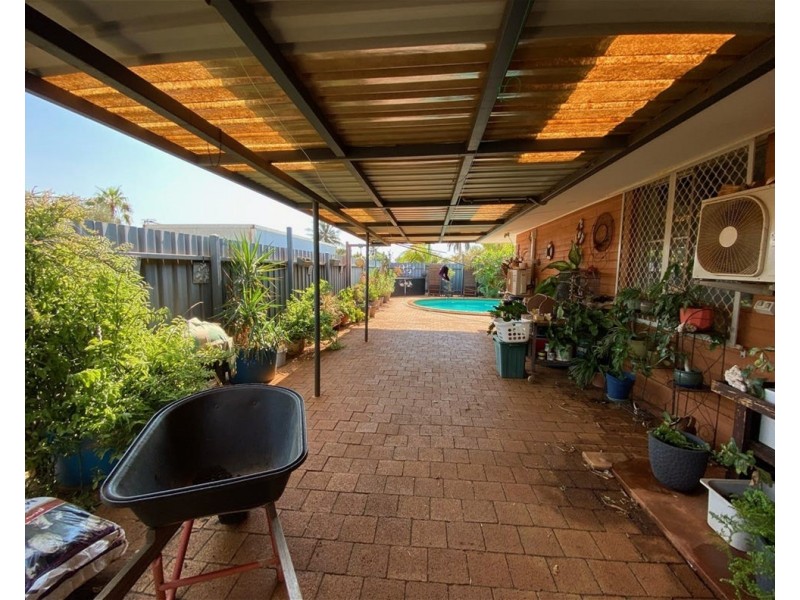 9 Pingandy  Crescent, Dampier WA 6713