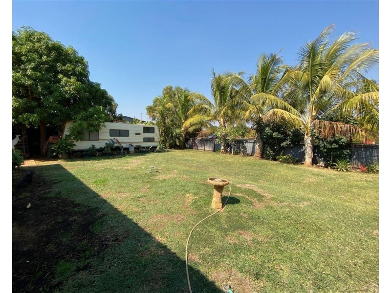 9 Pingandy  Crescent, Dampier WA 6713