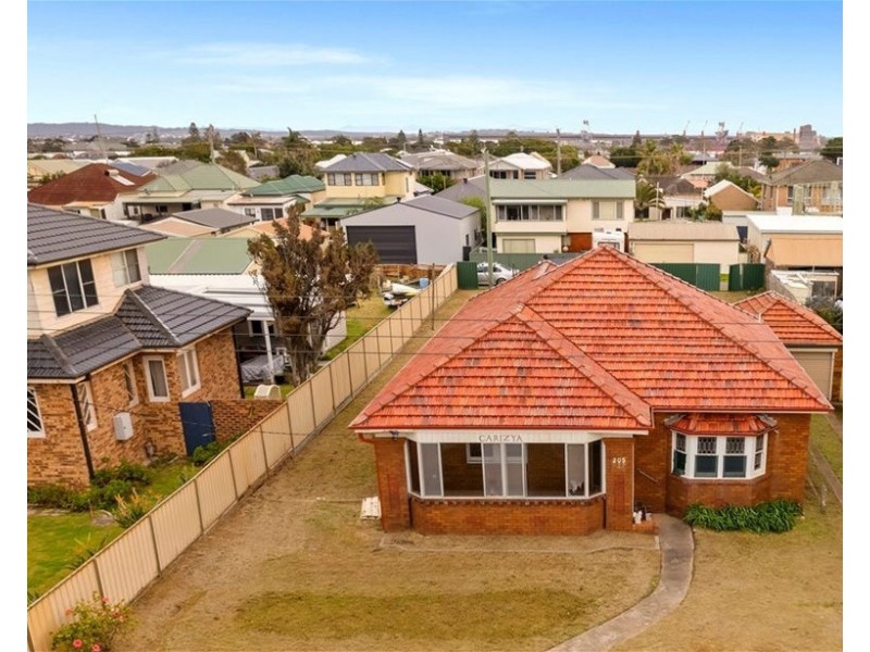 205 Mitchell Street, Stockton NSW 2295