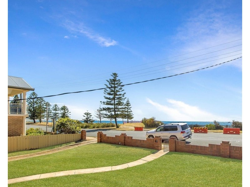 205 Mitchell Street, Stockton NSW 2295