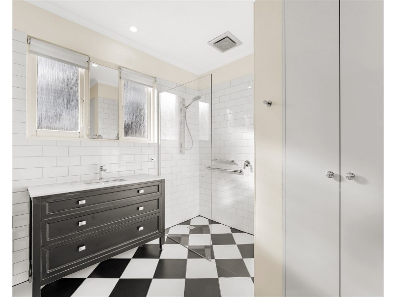 2/806 Burke Road, Camberwell VIC 3124