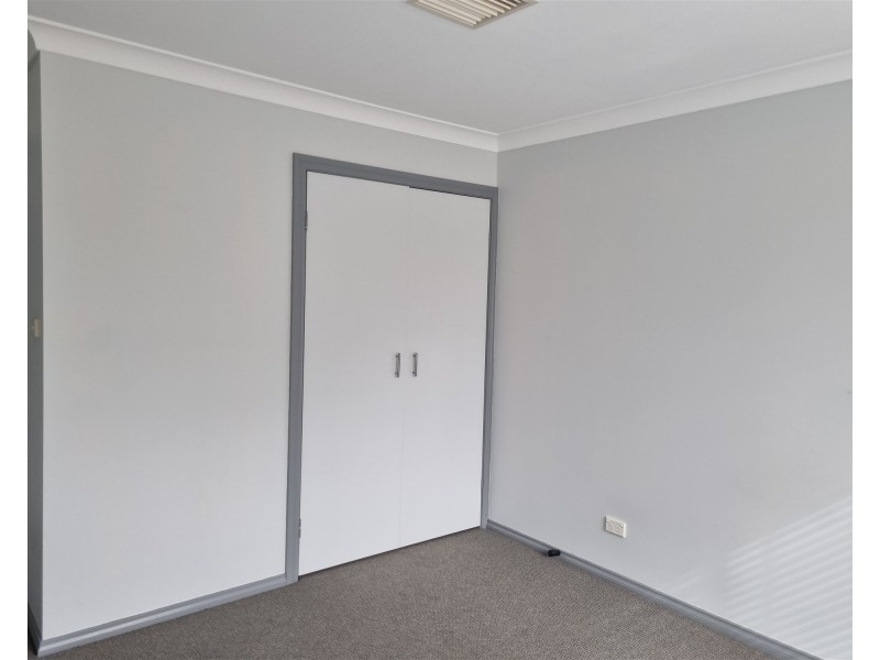 21 Thomas Tom Crescent, Parkes NSW 2870