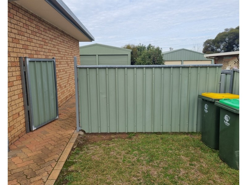 21 Thomas Tom Crescent, Parkes NSW 2870