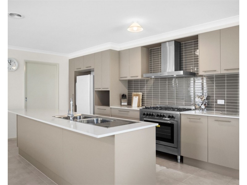 65 Marcia Avenue, Rye VIC 3941