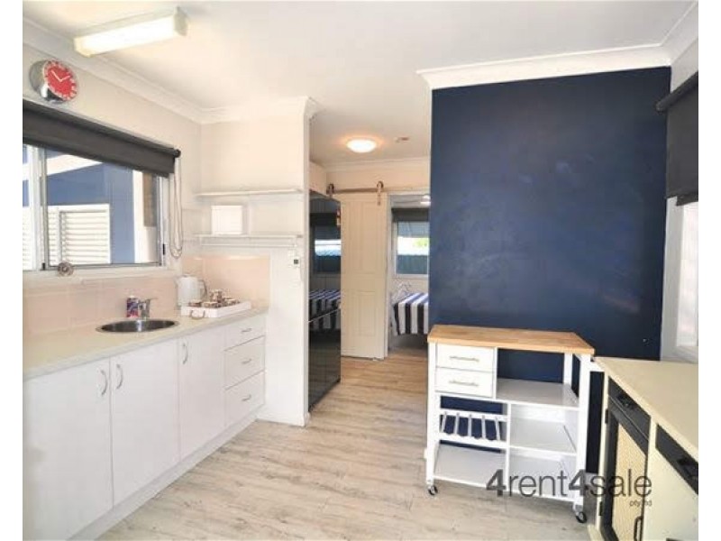 2/32 Esplanade, Tin Can Bay QLD 4580