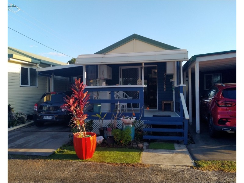 2/32 Esplanade, Tin Can Bay QLD 4580