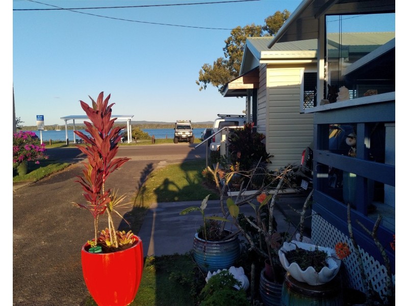 2/32 Esplanade, Tin Can Bay QLD 4580