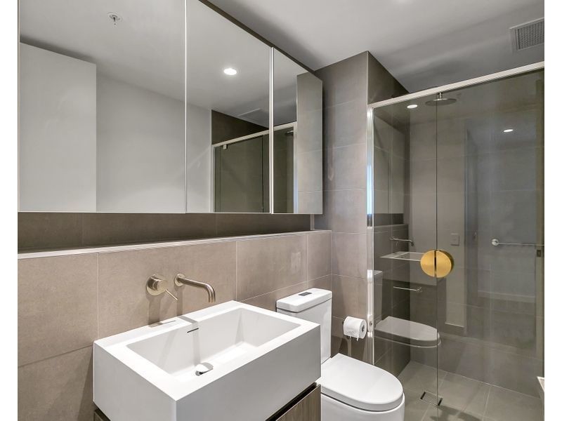 2404/15-17 Austin Street, Adelaide SA 5000