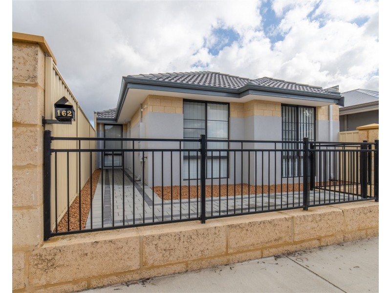 162 Lyon Road, Aubin Grove WA 6164