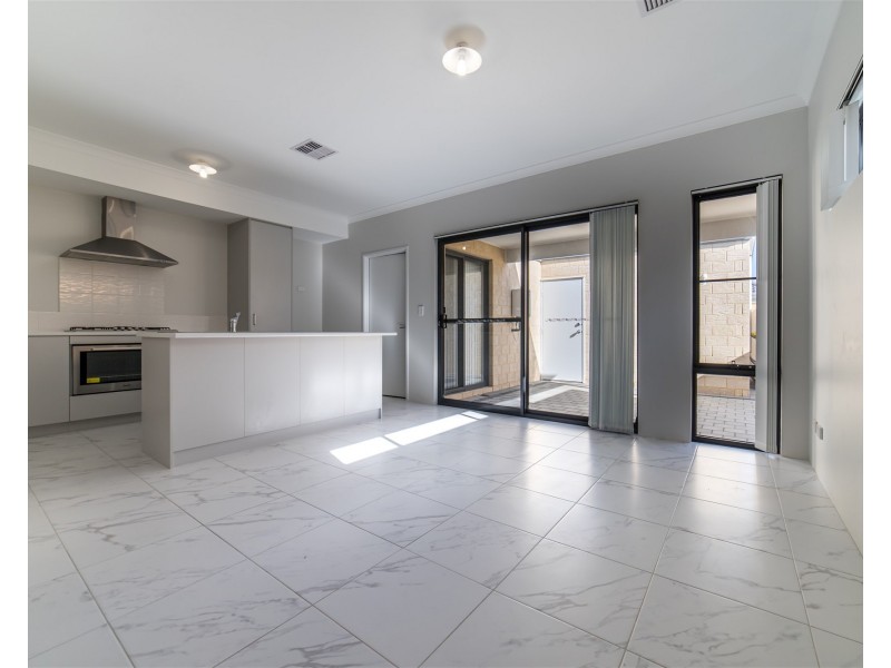 162 Lyon Road, Aubin Grove WA 6164