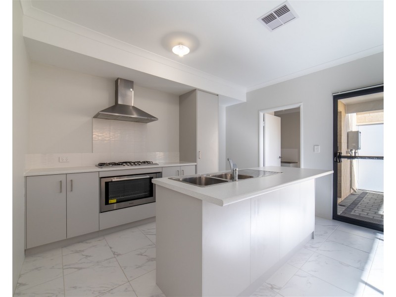 162 Lyon Road, Aubin Grove WA 6164