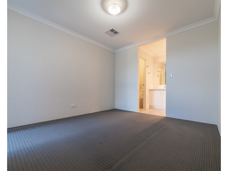 162 Lyon Road, Aubin Grove WA 6164