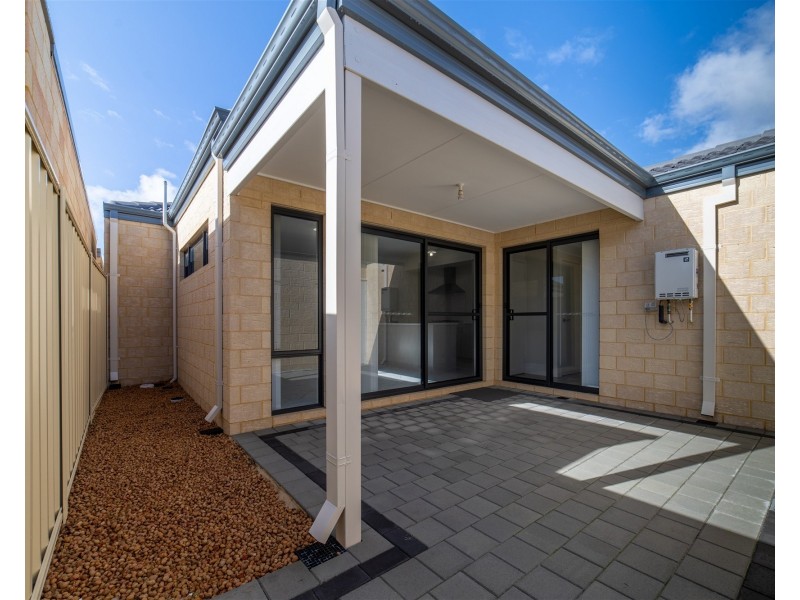 162 Lyon Road, Aubin Grove WA 6164