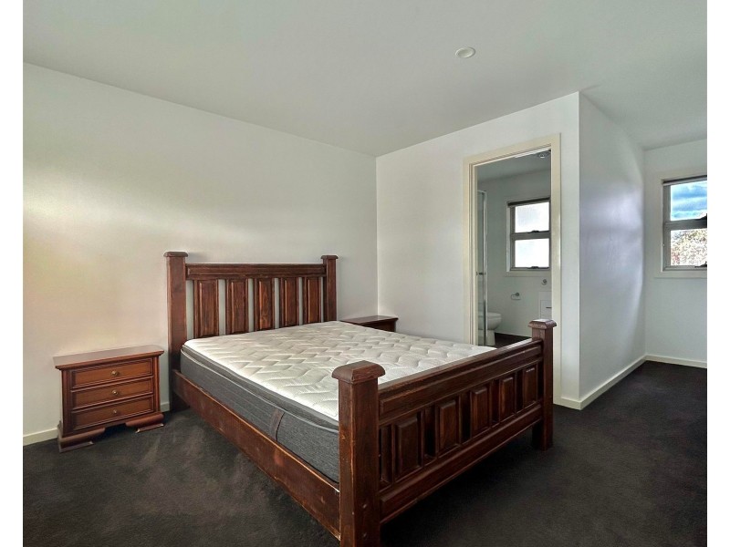 Unit 4/20  Setani Crescent, Heidelberg West VIC 3081