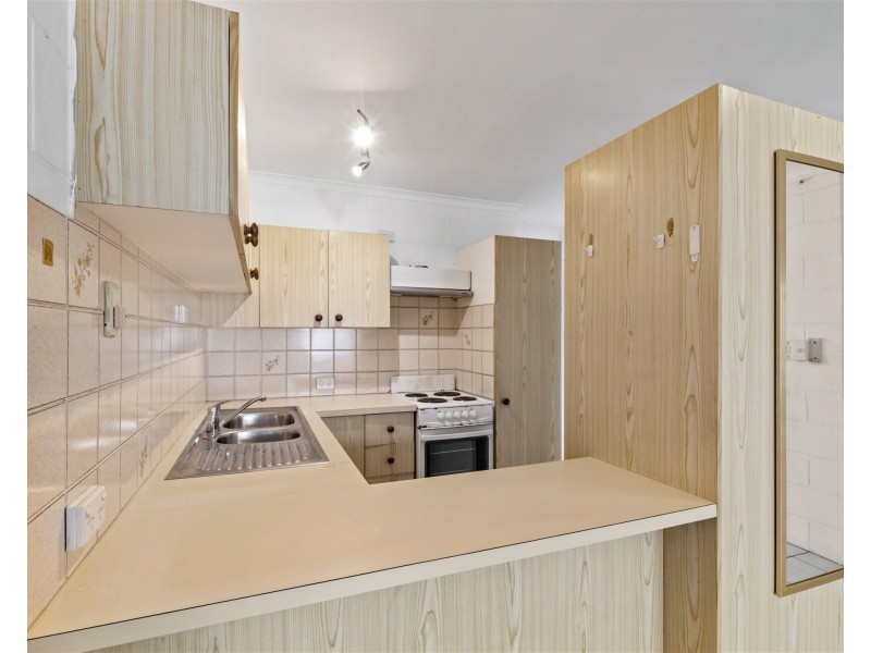 15/451 Severin street, Manunda QLD 4870