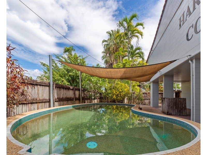 15/451 Severin street, Manunda QLD 4870