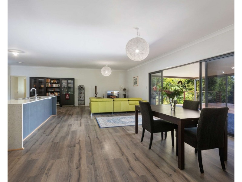 5  Scotts road, Wootha QLD 4552