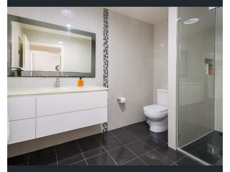 14 Lergessner St, Biggera Waters QLD 4216
