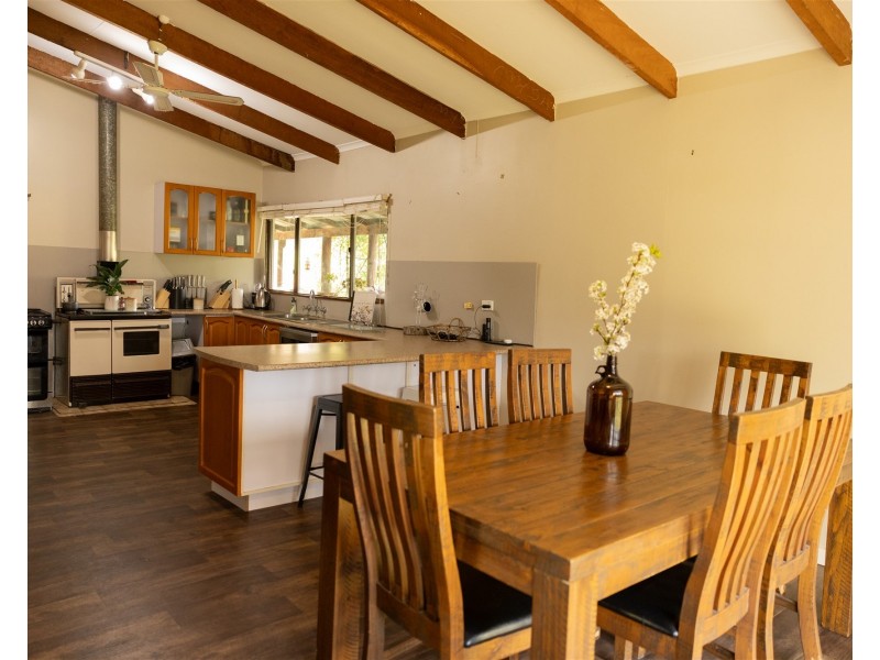 685 Stanwix Place, Wooroloo WA 6558