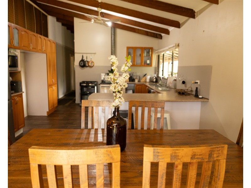 685 Stanwix Place, Wooroloo WA 6558