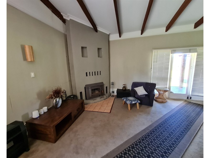 685 Stanwix Place, Wooroloo WA 6558