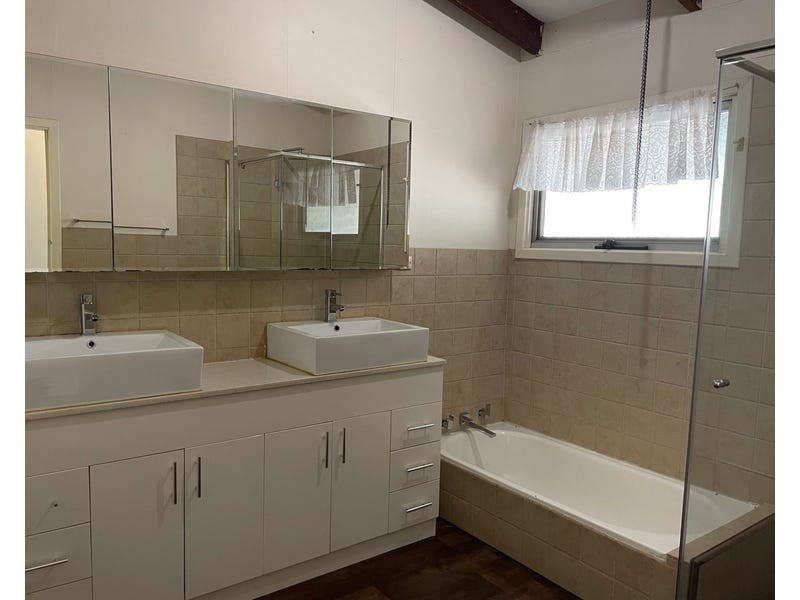 685 Stanwix Place, Wooroloo WA 6558