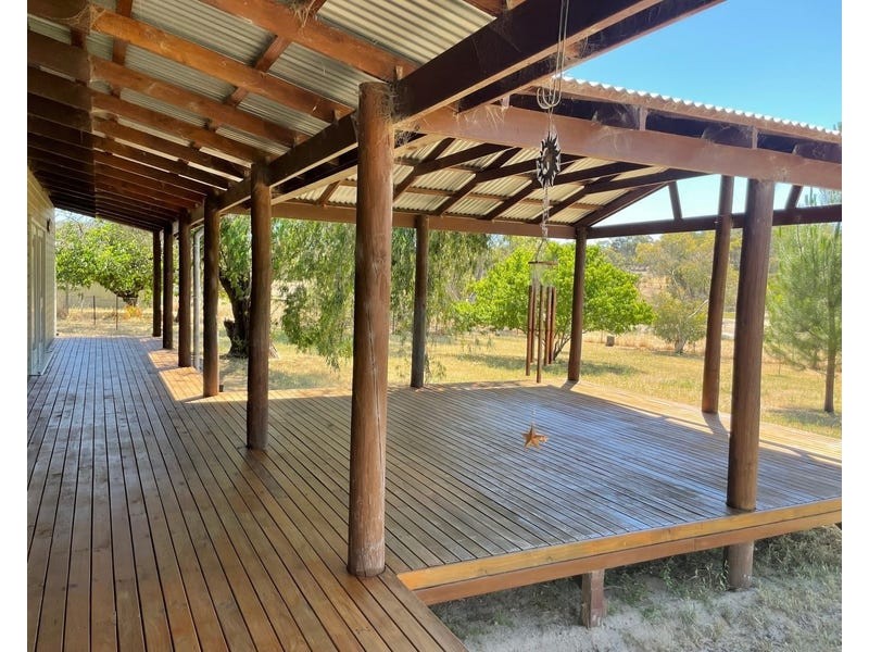 685 Stanwix Place, Wooroloo WA 6558
