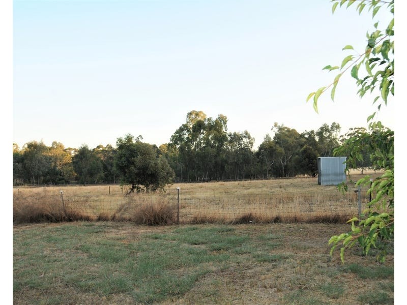 685 Stanwix Place, Wooroloo WA 6558