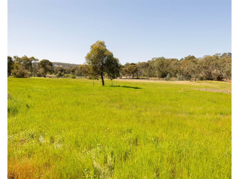 685 Stanwix Place, Wooroloo WA 6558