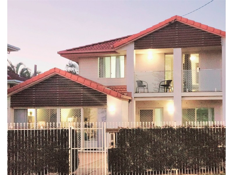 180  Hornibrook Esp., Clontarf QLD 4019