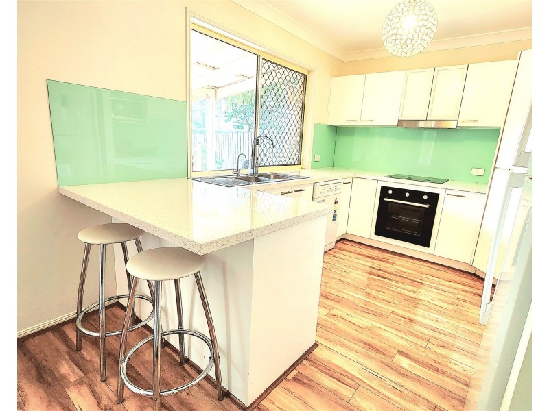 180  Hornibrook Esp., Clontarf QLD 4019